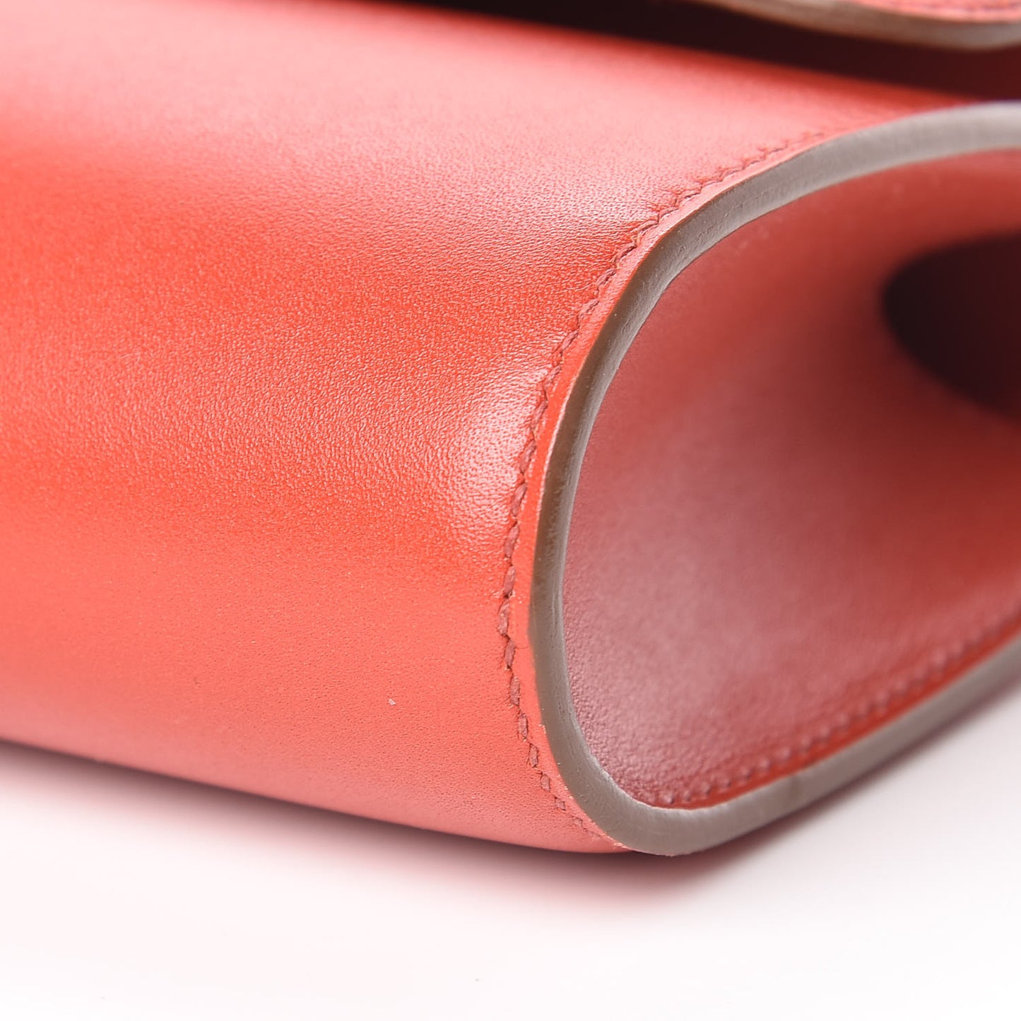 Tadelakt Egee Clutch Sanguine