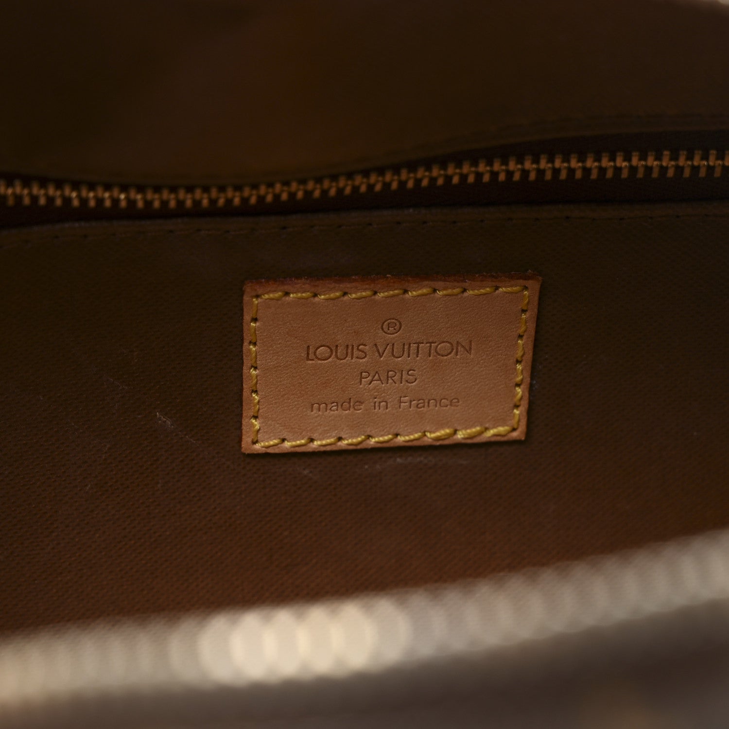 Louis Vuitton Monogram Toiletry Bag 25 6 of 8