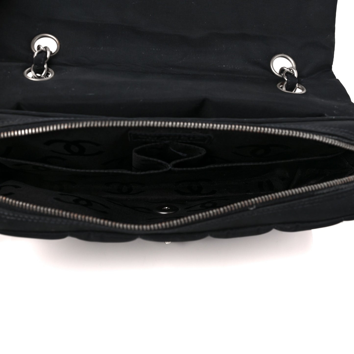 Nylon Square Quilted Flap Black