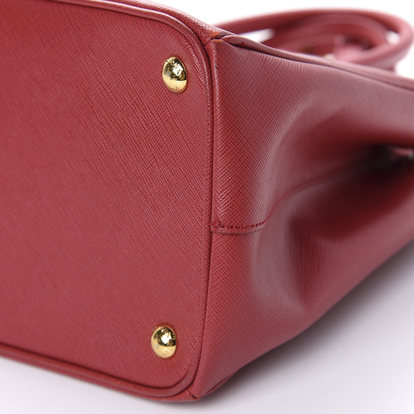 Saffiano Medium Galleria Double Zip Tote Fuoco