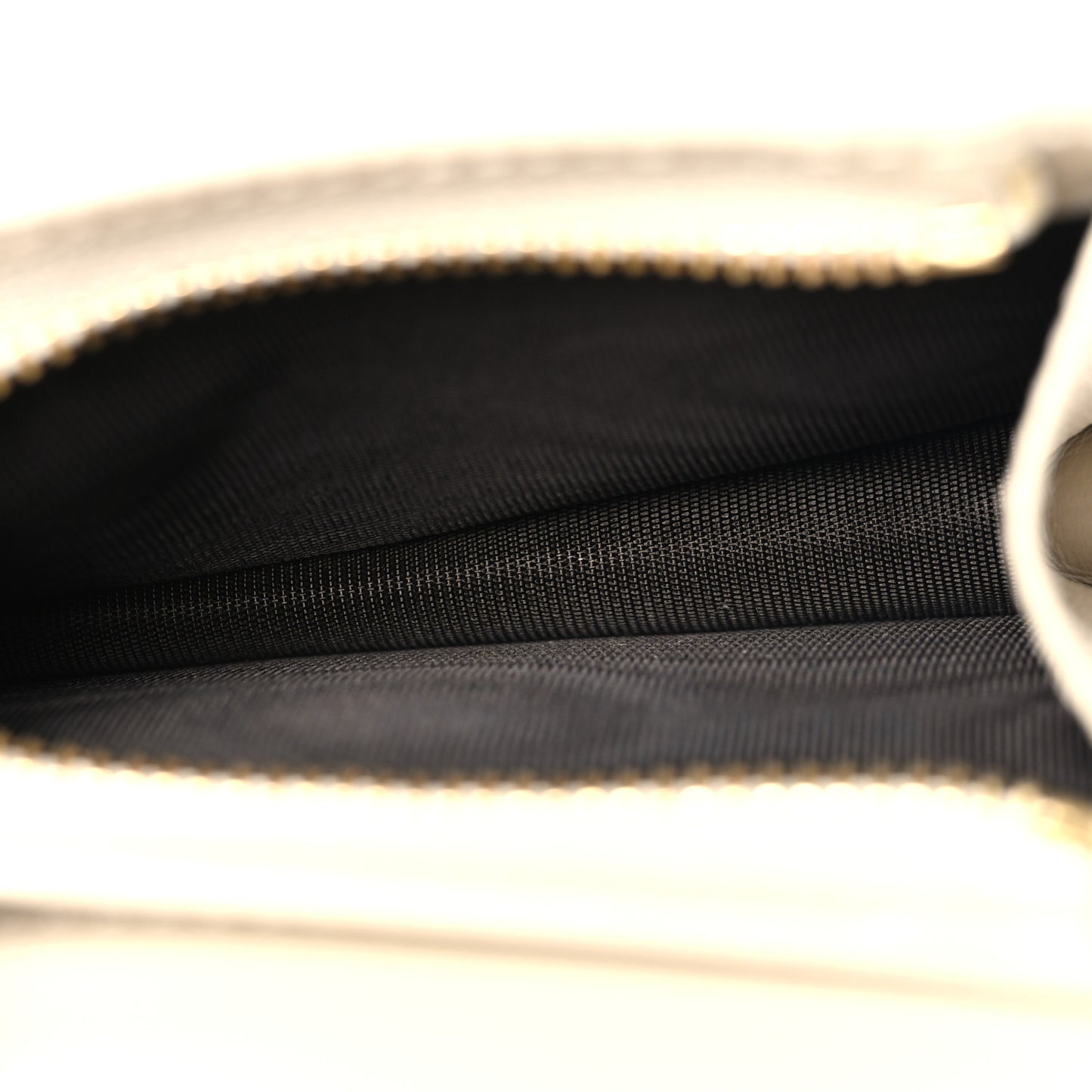 Boarded Plutone Calfskin Horsebit 1955 Card Case Wallet Mystic White