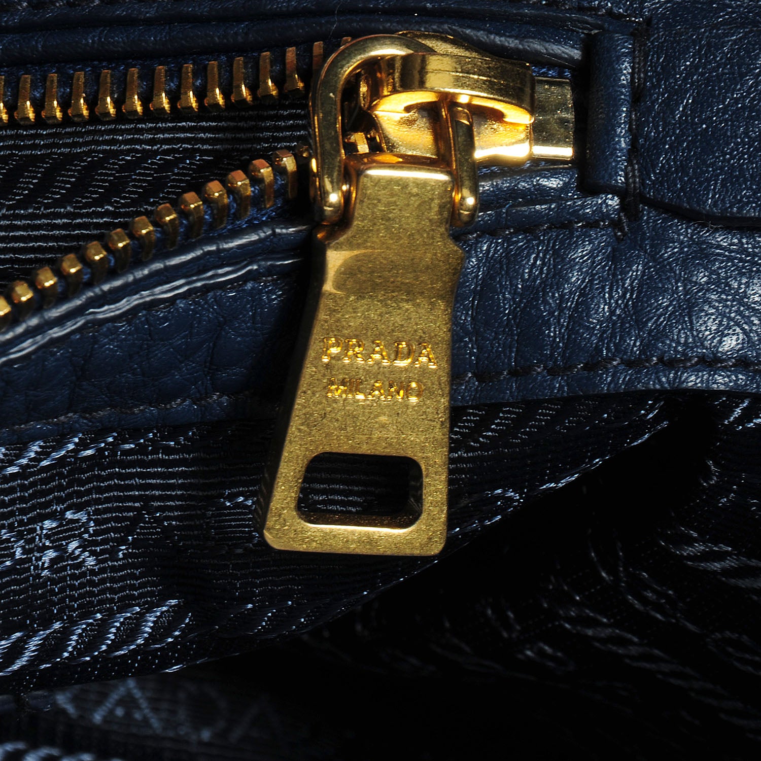 Prada Cervo Deerskin Zipper Detail Tote Bleuette 10 of 11