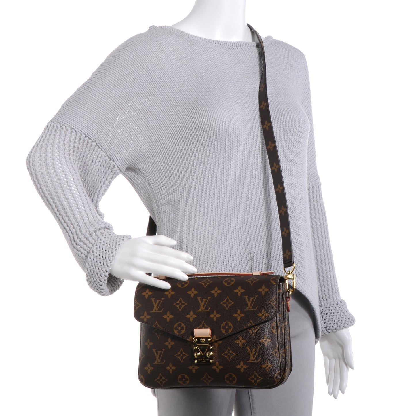 Monogram Pochette Metis