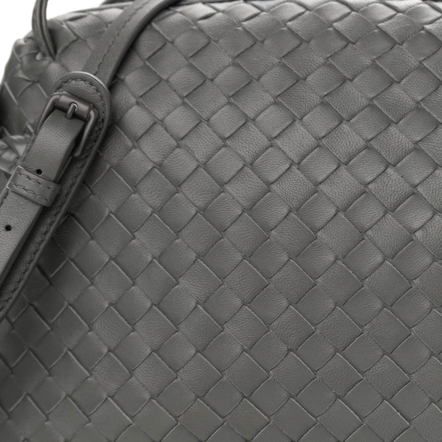 Nappa Intrecciato Nodini Crossbody Messenger Light Grey