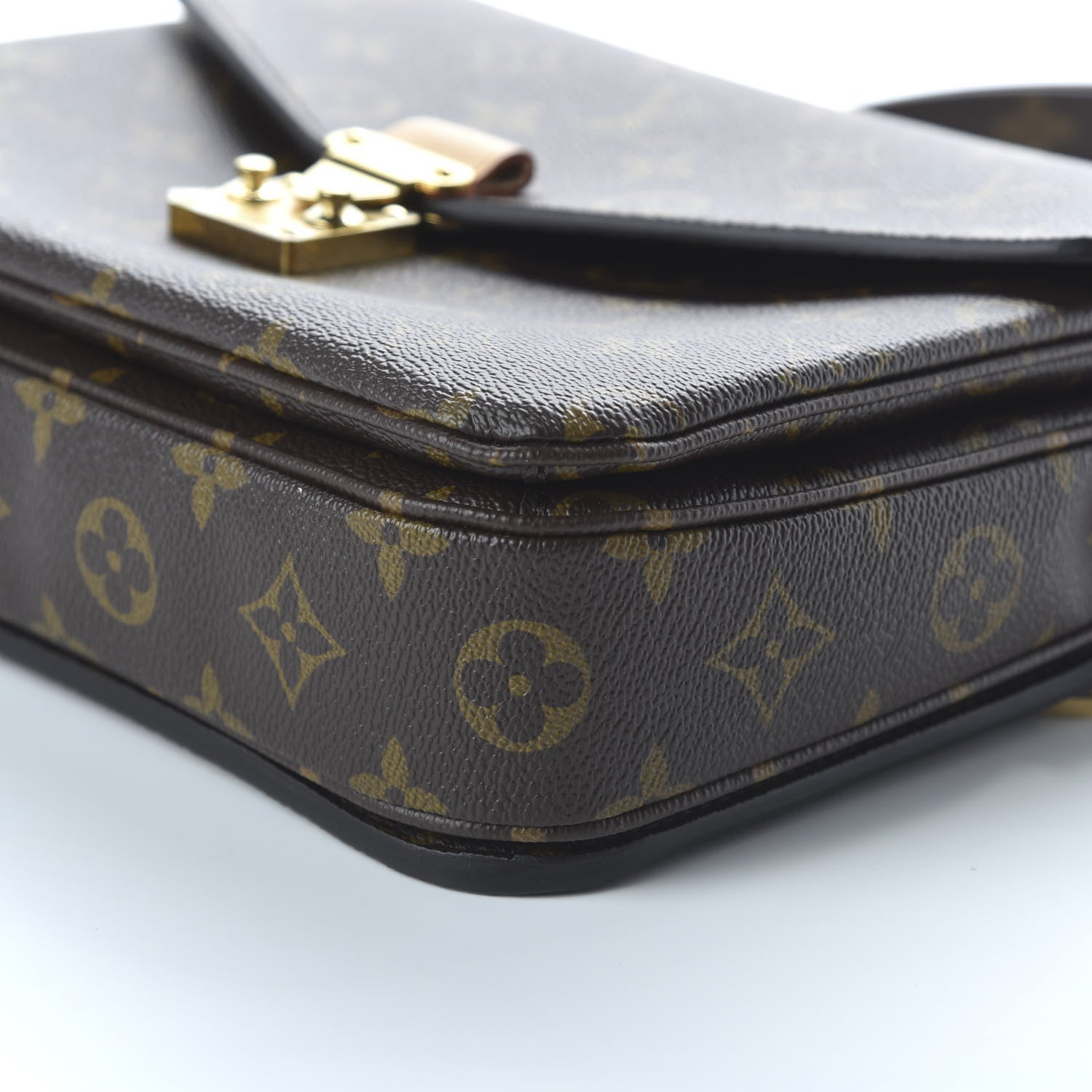 Louis Vuitton Monogram Pochette Metis 8 of 11
