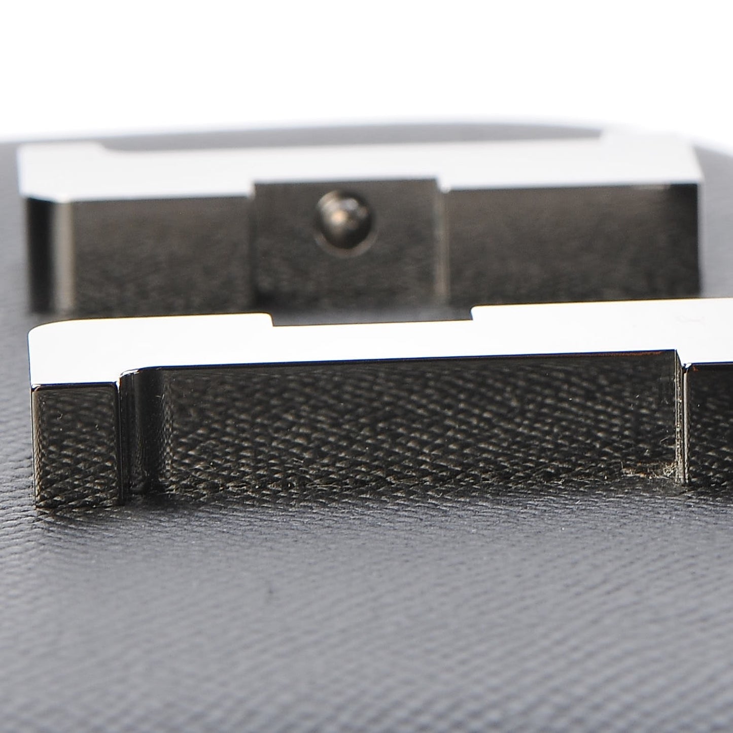 Epsom Constance 24 Black