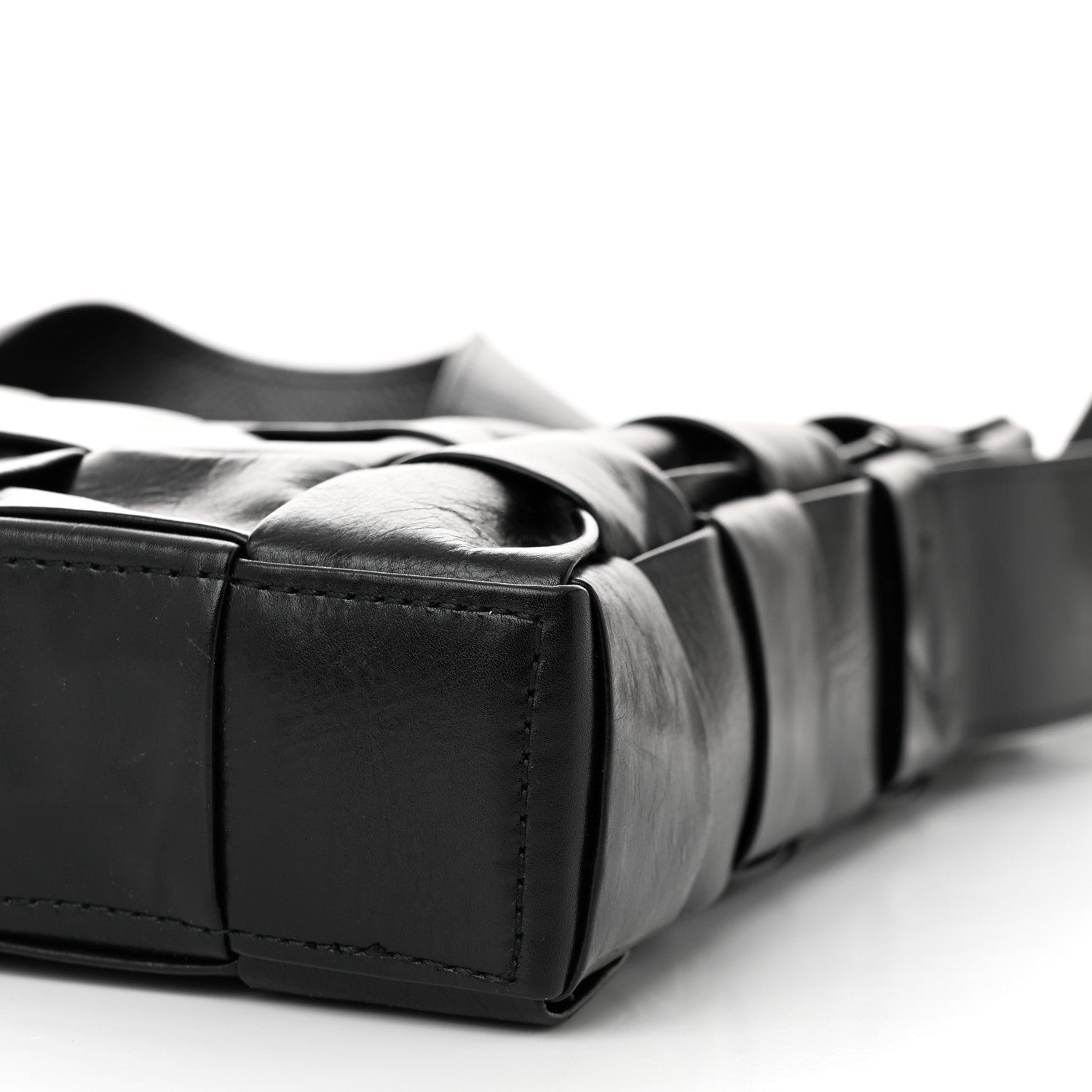 Bottega Veneta Paper Calfskin Maxi Intrecciato The Cassette Case Black 11 of 11