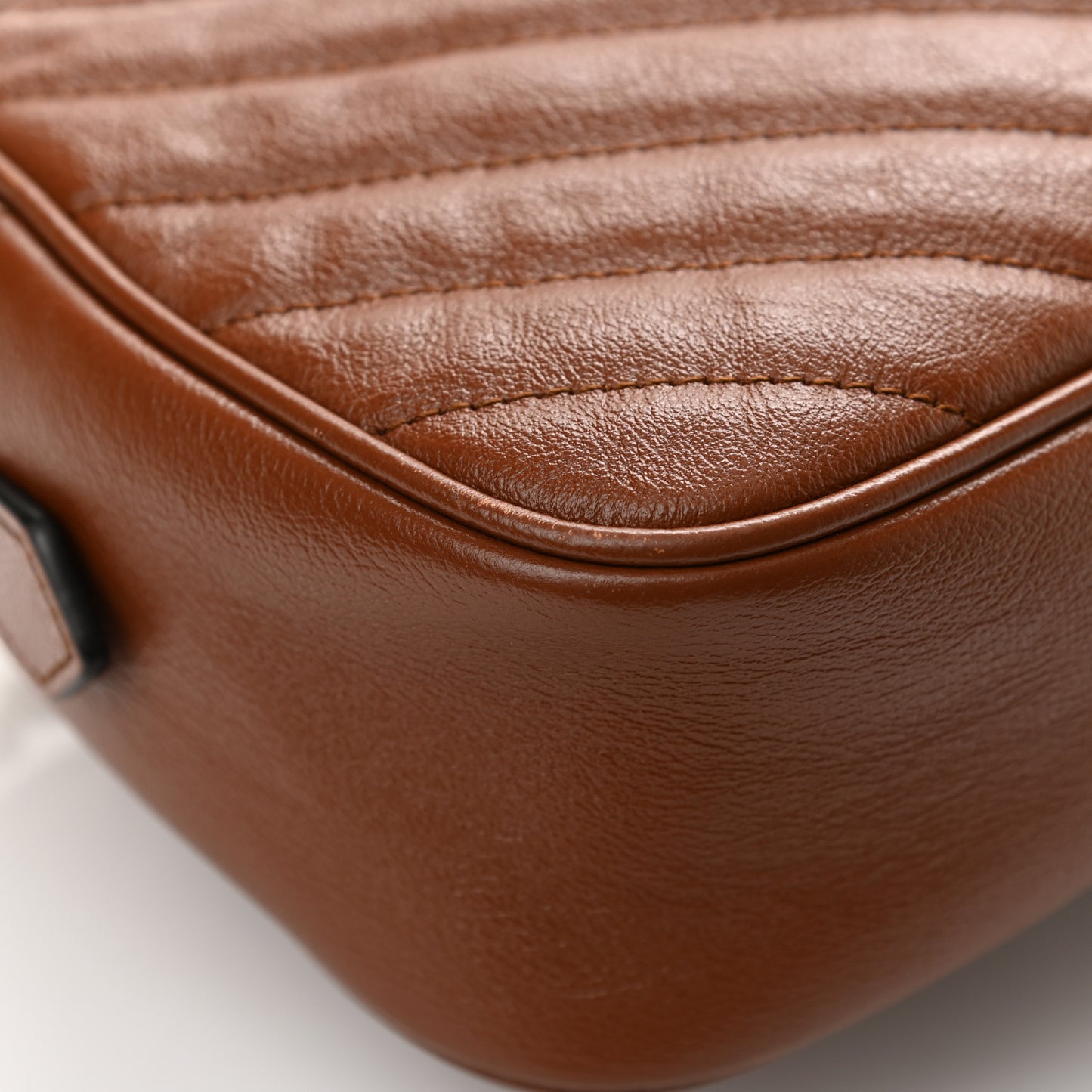 Glazed Calfskin Matelasse Diagonal Small GG Marmont Chain Shoulder Bag Cuir