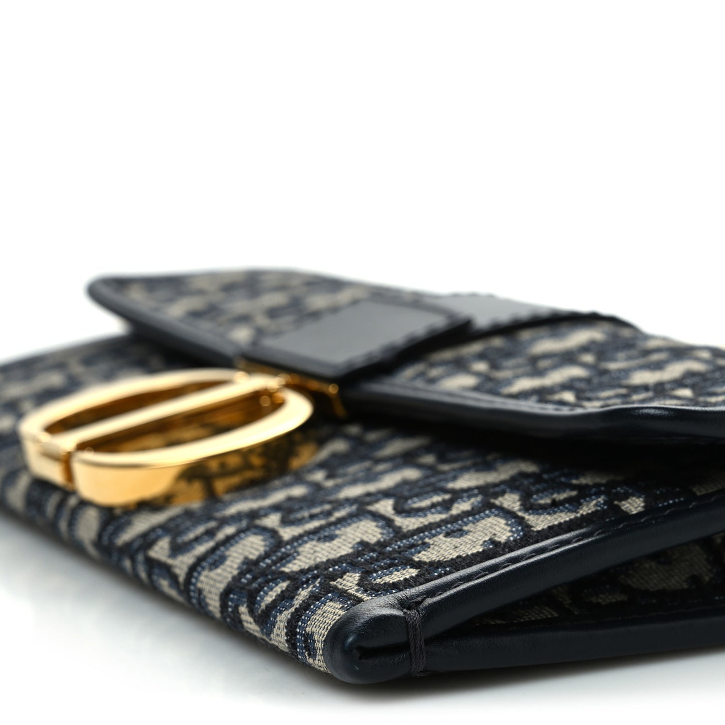 Oblique 30 Montaigne Chain Pouch Blue