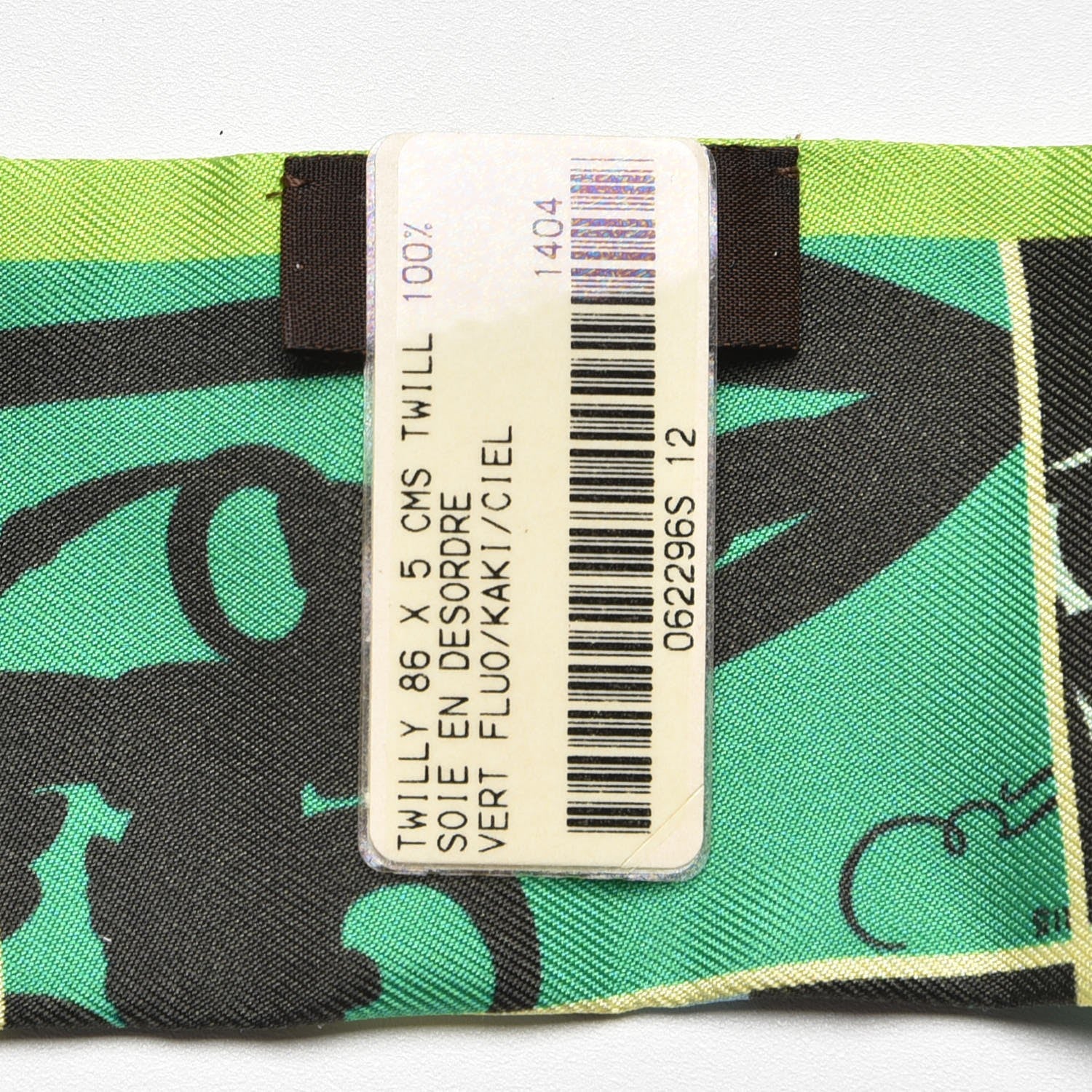 Hermes Silk En Desordre Twilly Vert Fluo Kaki Ciel 3 of 4