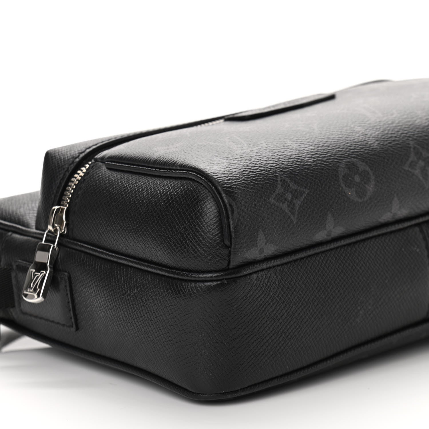 Louis Vuitton Taiga Monogram Eclipse Outdoor Messenger Black 8 of 10
