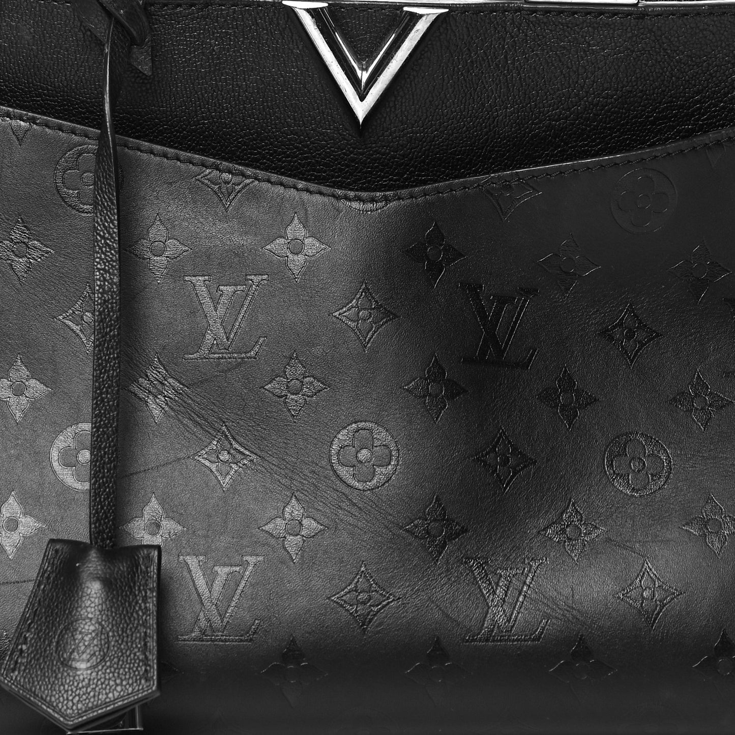 Monogram Cuir Plume Very Zipped Tote Black