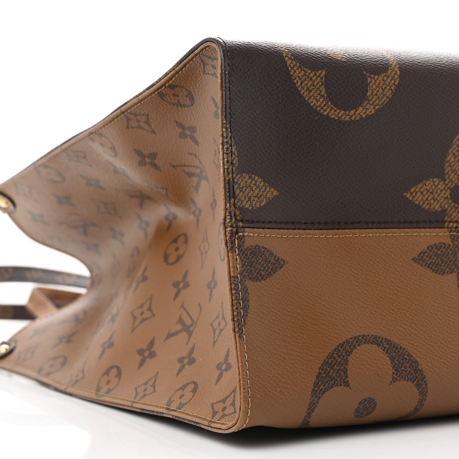 Louis Vuitton Reverse Monogram Giant Onthego GM 9 of 12
