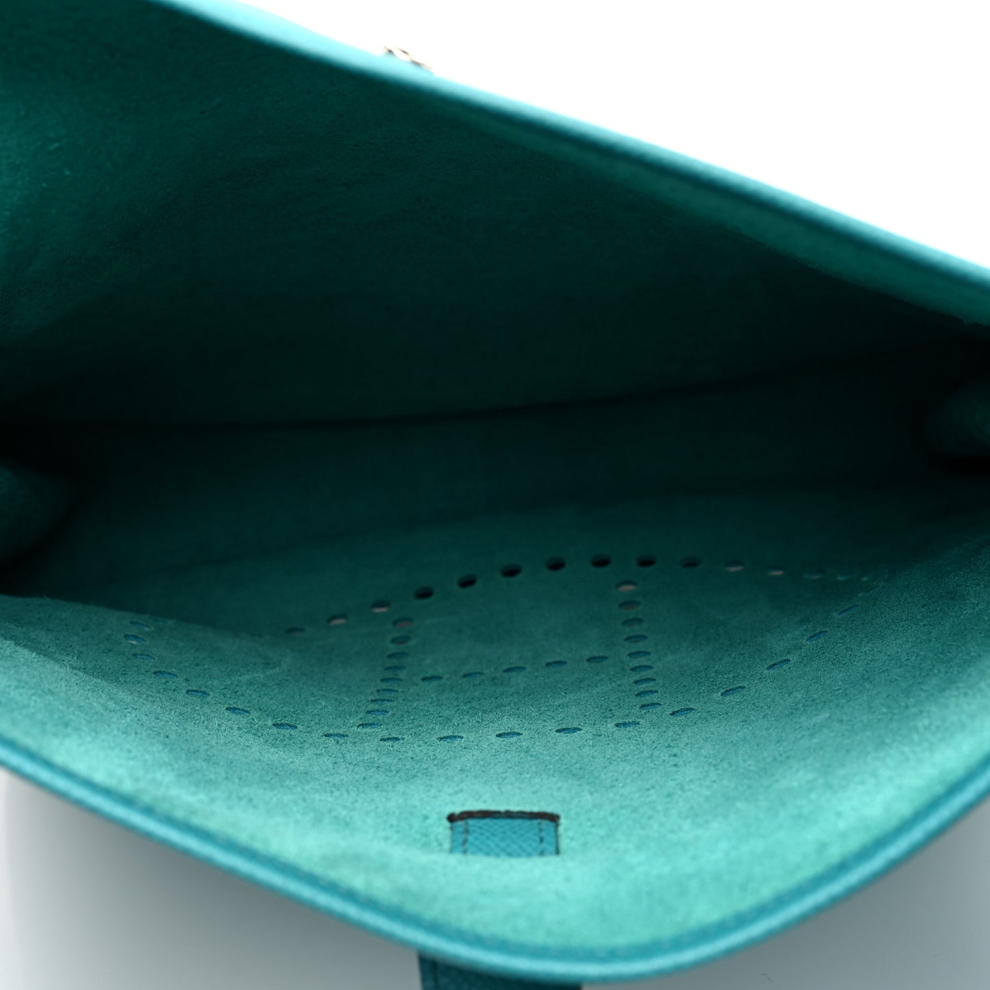 Epsom Evelyne GM Bleu Paon