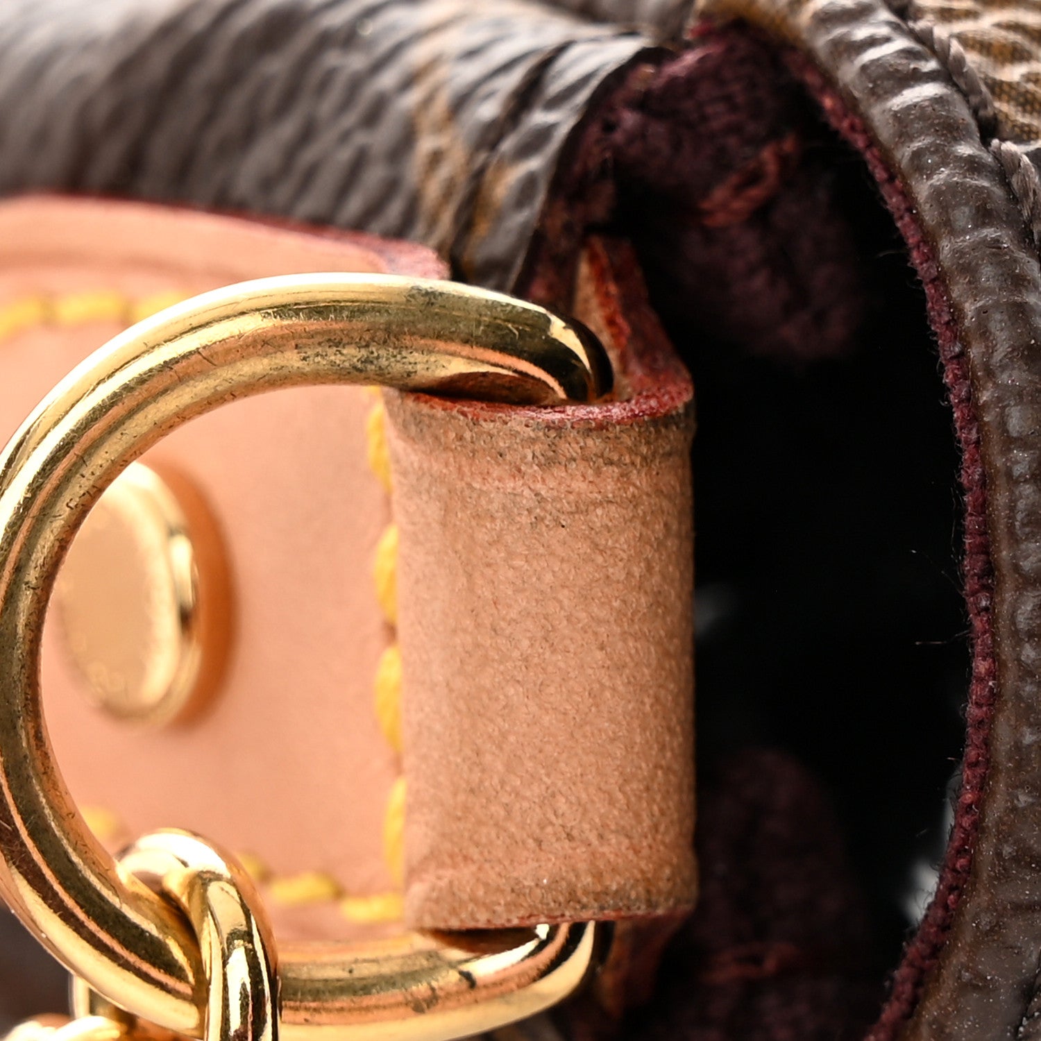 Louis Vuitton Monogram Favorite PM 16 of 17
