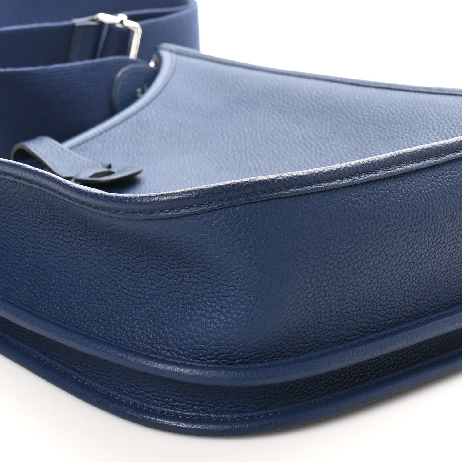 Hermes Taurillon Clemence EVELYNE III PM Deep Blue 9 of 10