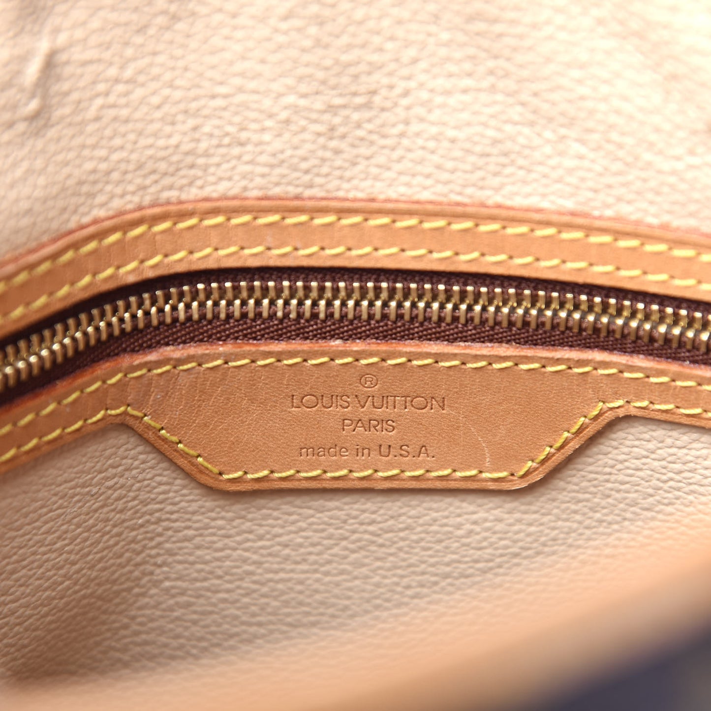 Monogram Petit Bucket 23