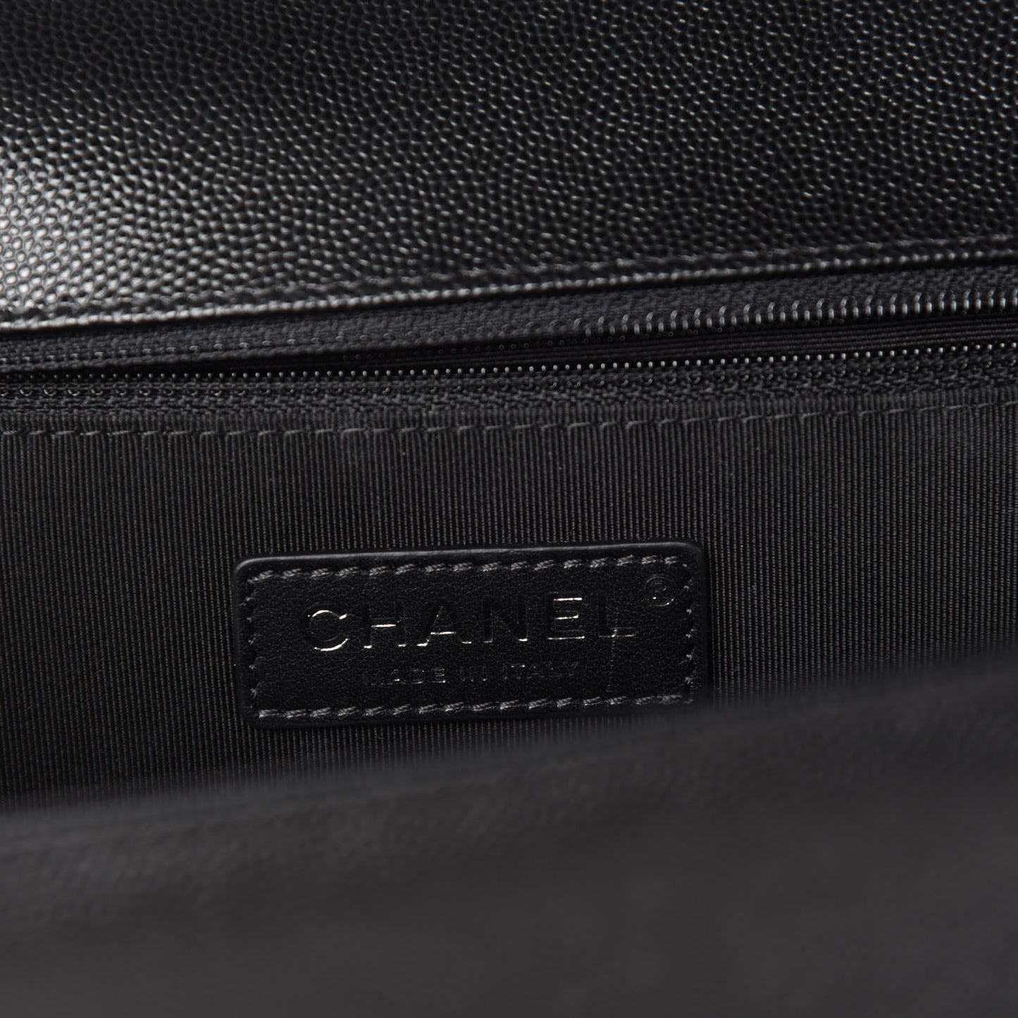 Caviar Quilted Large Boy Flap Black