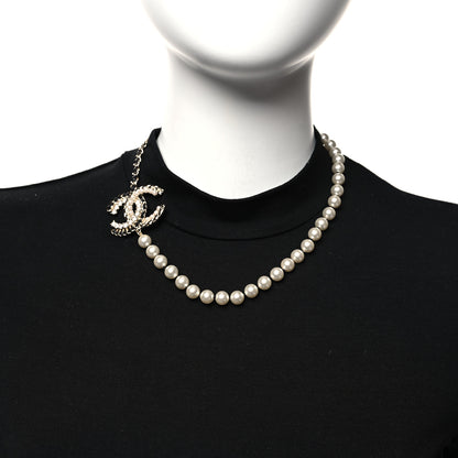 Chanel Lambskin Pearl Crystal CC Short Necklace Gold White Black 2 of 4