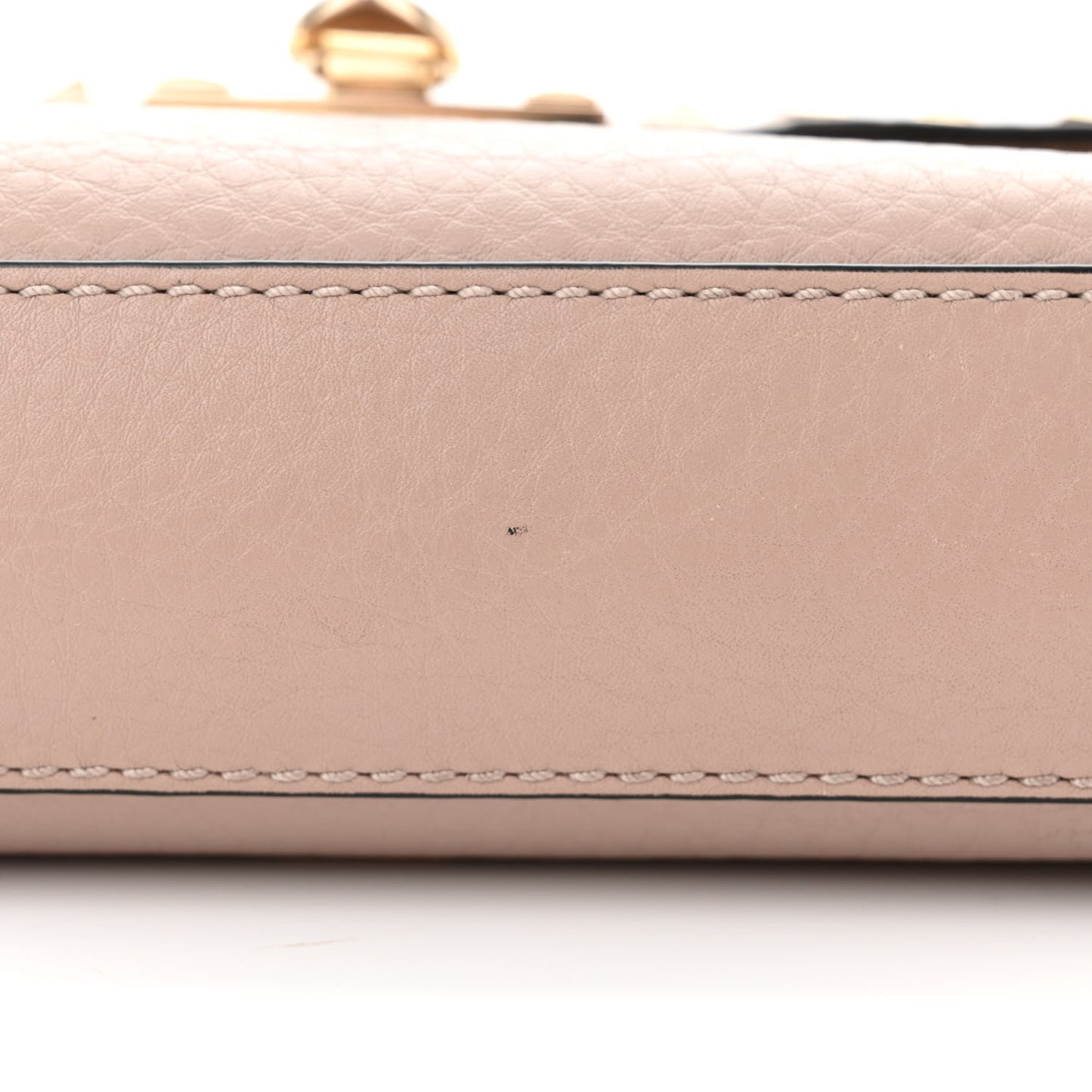 Pebbled Calfskin Medium Rockstud Flip Lock Crossbody Bag Poudre