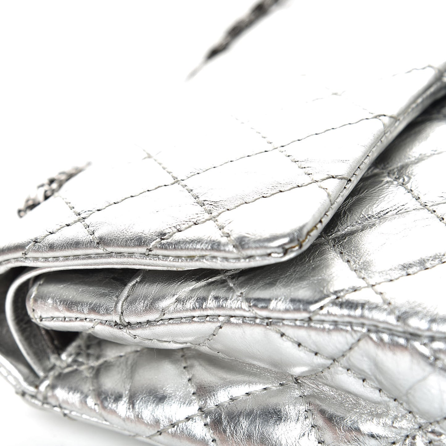 Metallic Aged Calfskin Quilted 2.55 Reissue 225 Flap Silver
