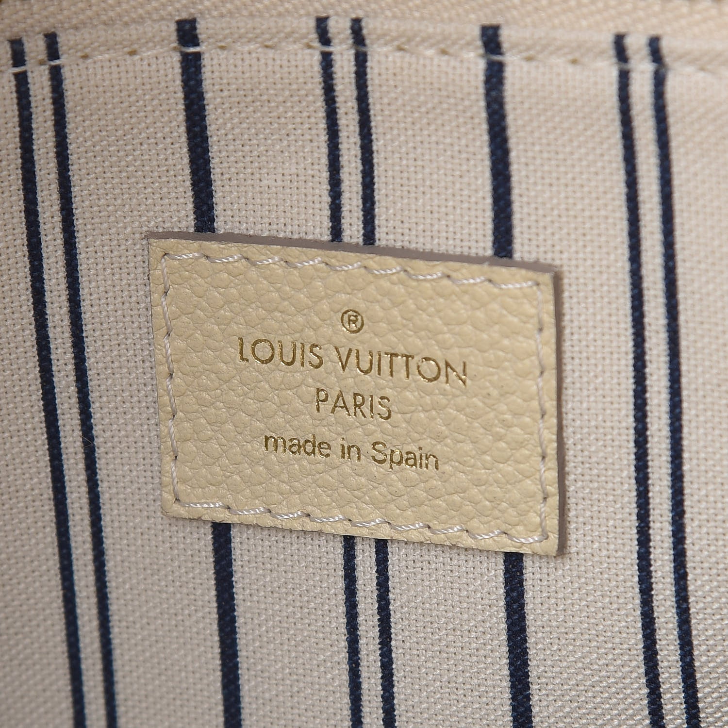 Louis Vuitton Empreinte Citadine PM Neige 7 of 22