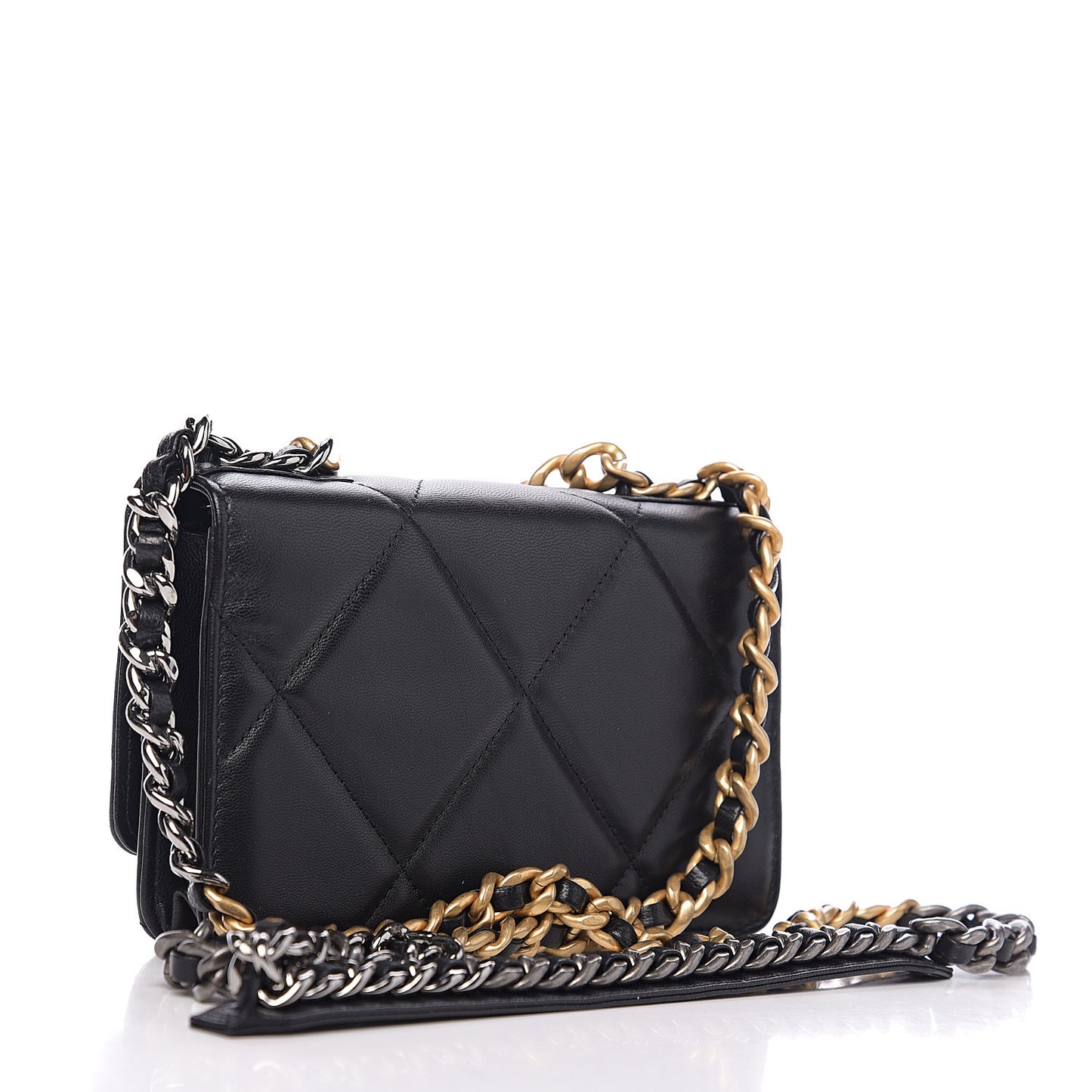 Goatskin Quilted 19 Wallet On Chain WOC Black