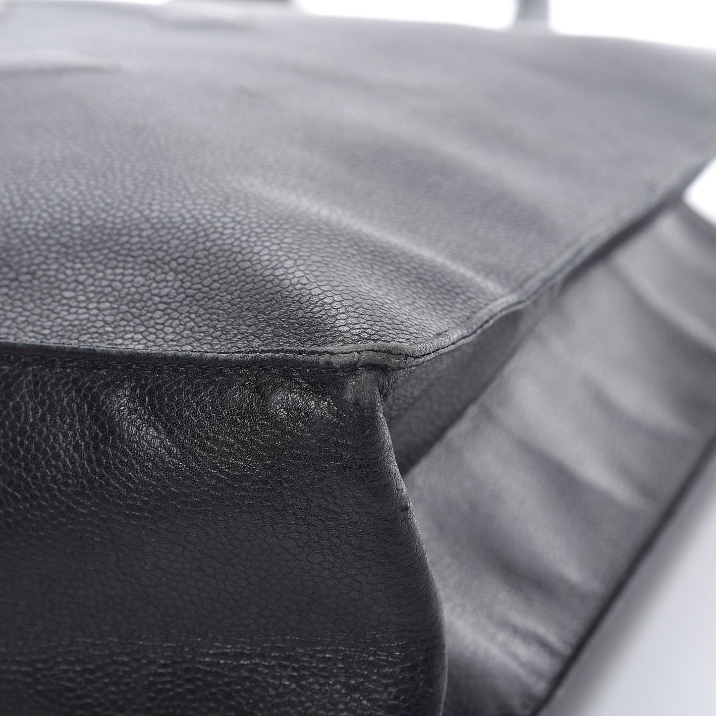 Caviar CC Tote Black