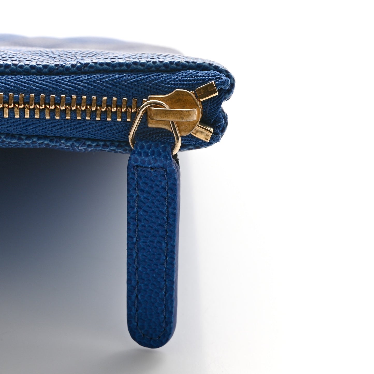 Caviar Ombre Medium Cosmetic Case Blue