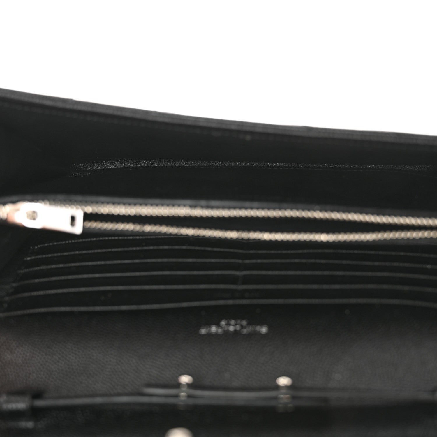 Saint Laurent Grain De Poudre Matelasse Chevron Monogram Chain Wallet Black 5 of 10