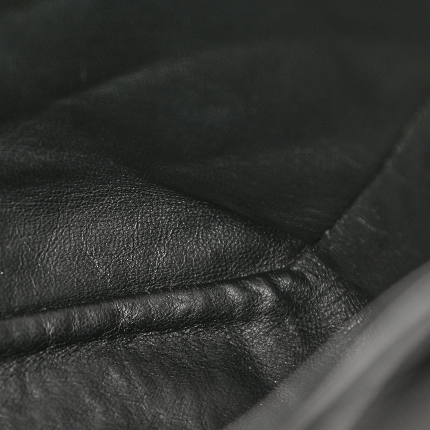 Caviar Quilted Maxi Single Flap Black