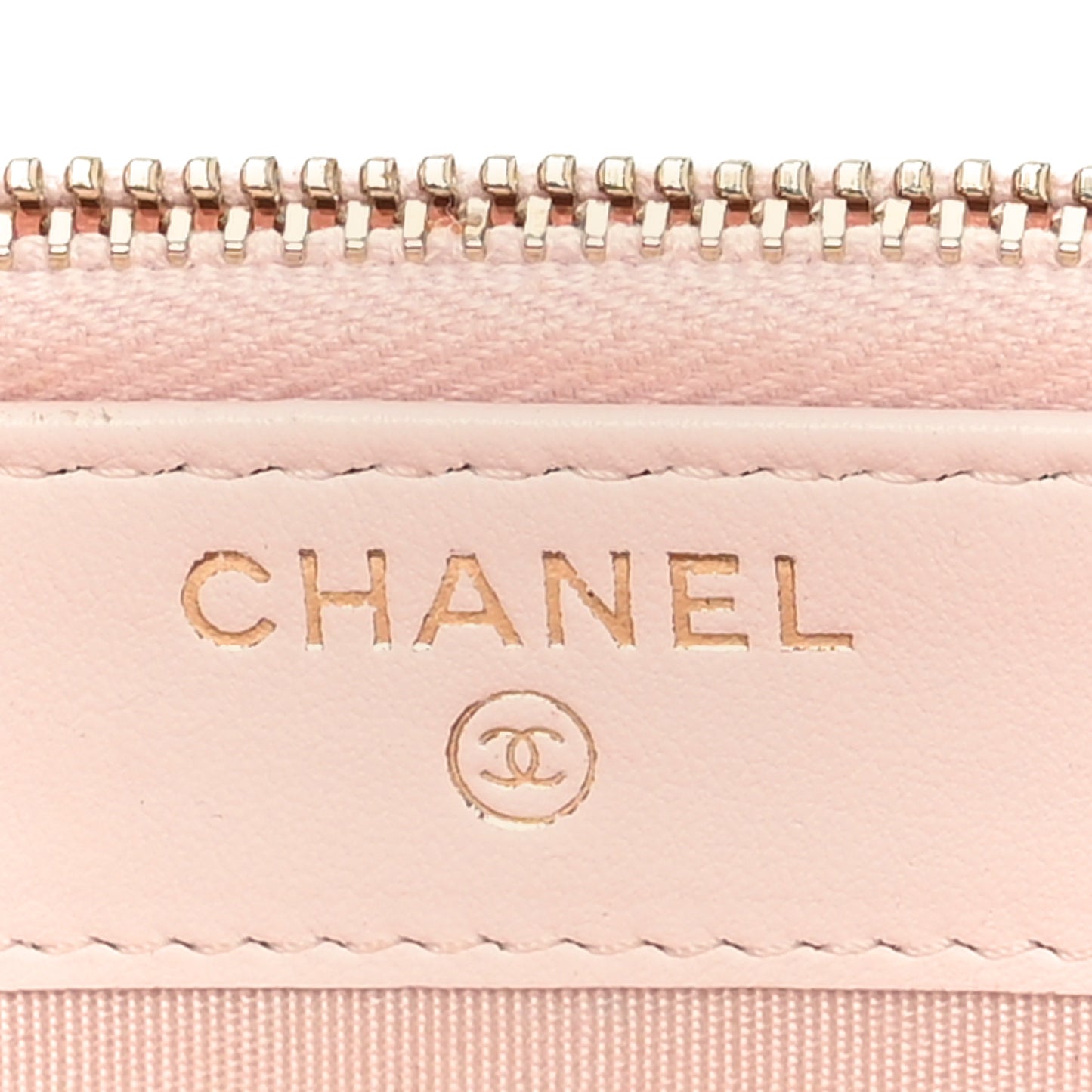 Canvas Small Deauville Clutch With Chain Pink