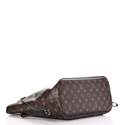 Louis Vuitton Monogram World Tour Neverfull MM 4 of 10