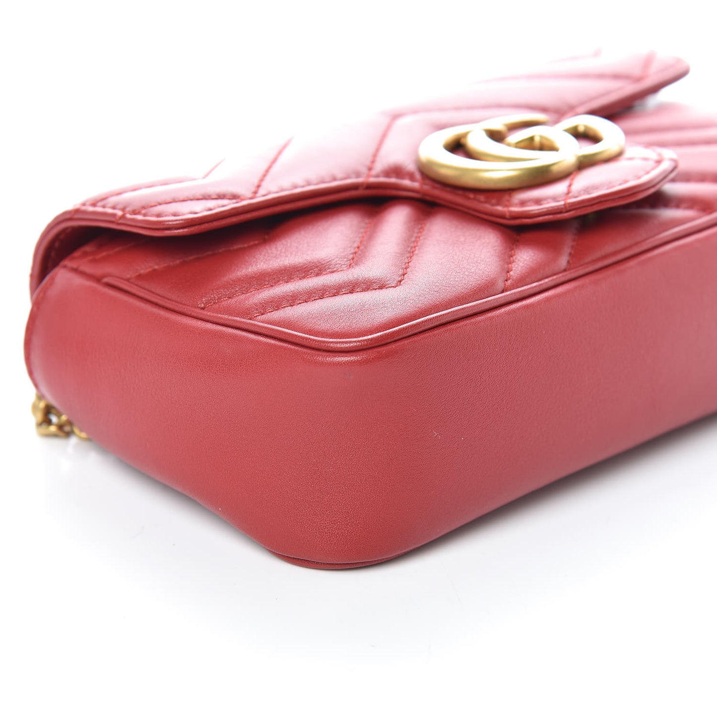 Calfskin Matelasse Super Mini GG Marmont Shoulder Bag Hibiscus Red
