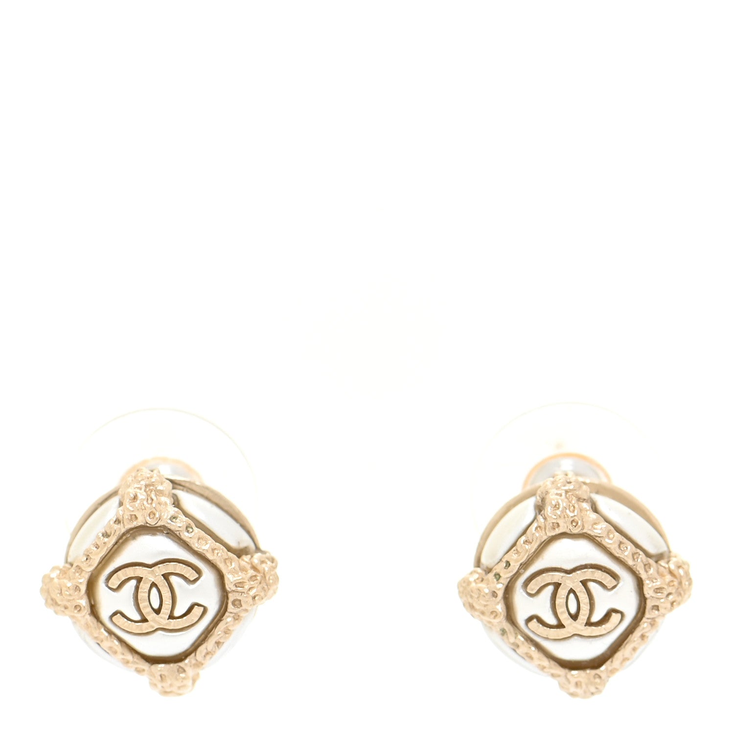 Chanel Pearl CC Round Earrings 1 of 5