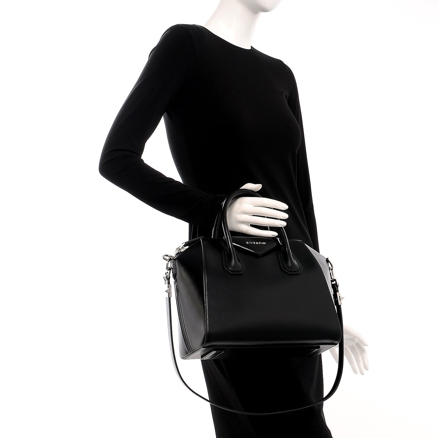 Shiny Lord Calfskin Small Antigona Black