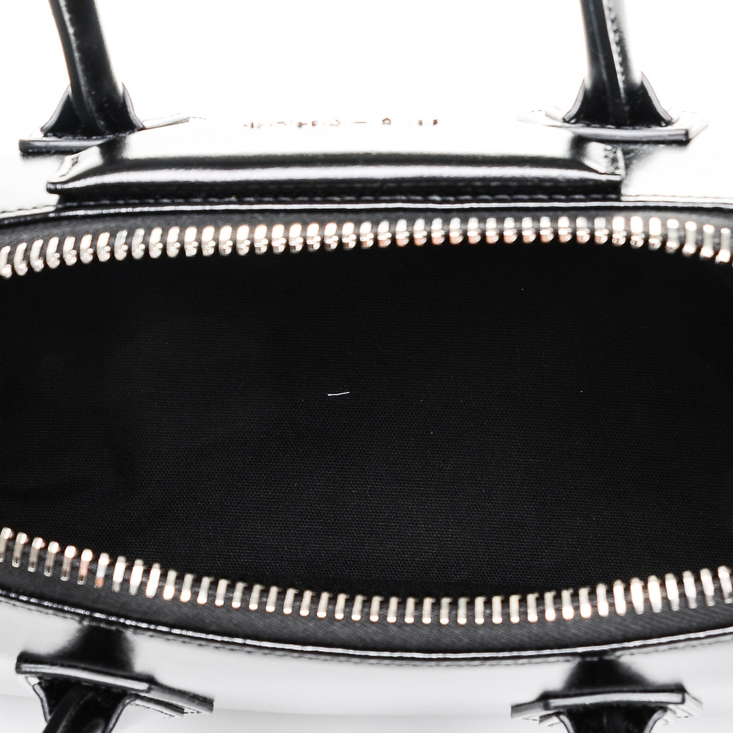 Shiny Lord Calfskin Small Antigona Black