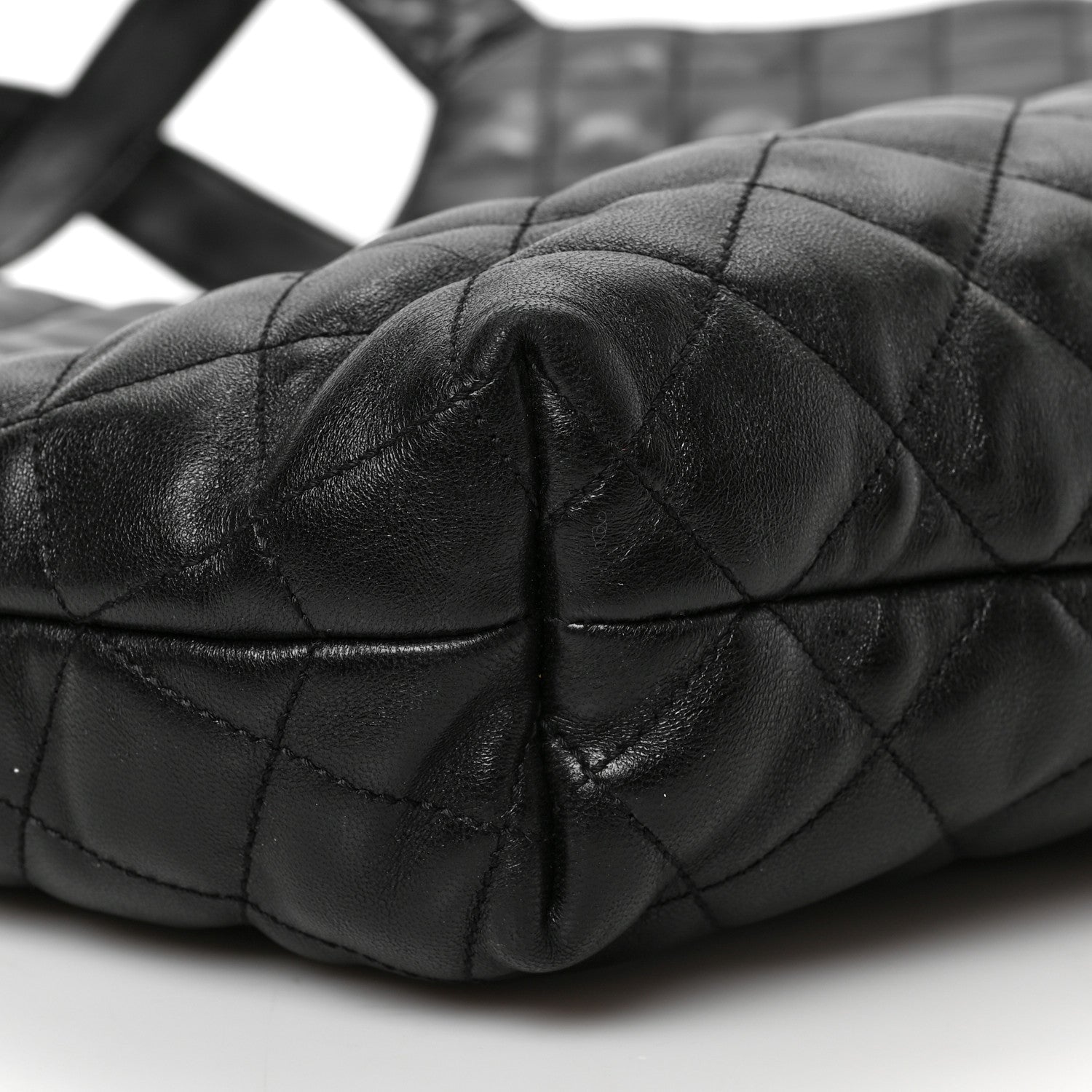 Saint Laurent Lambskin Quilted Maxi Icare Shopping Tote Black 7 of 8