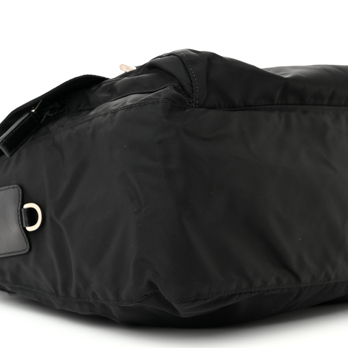 Tessuto Nylon Saffiano Vela Messenger Bag Black