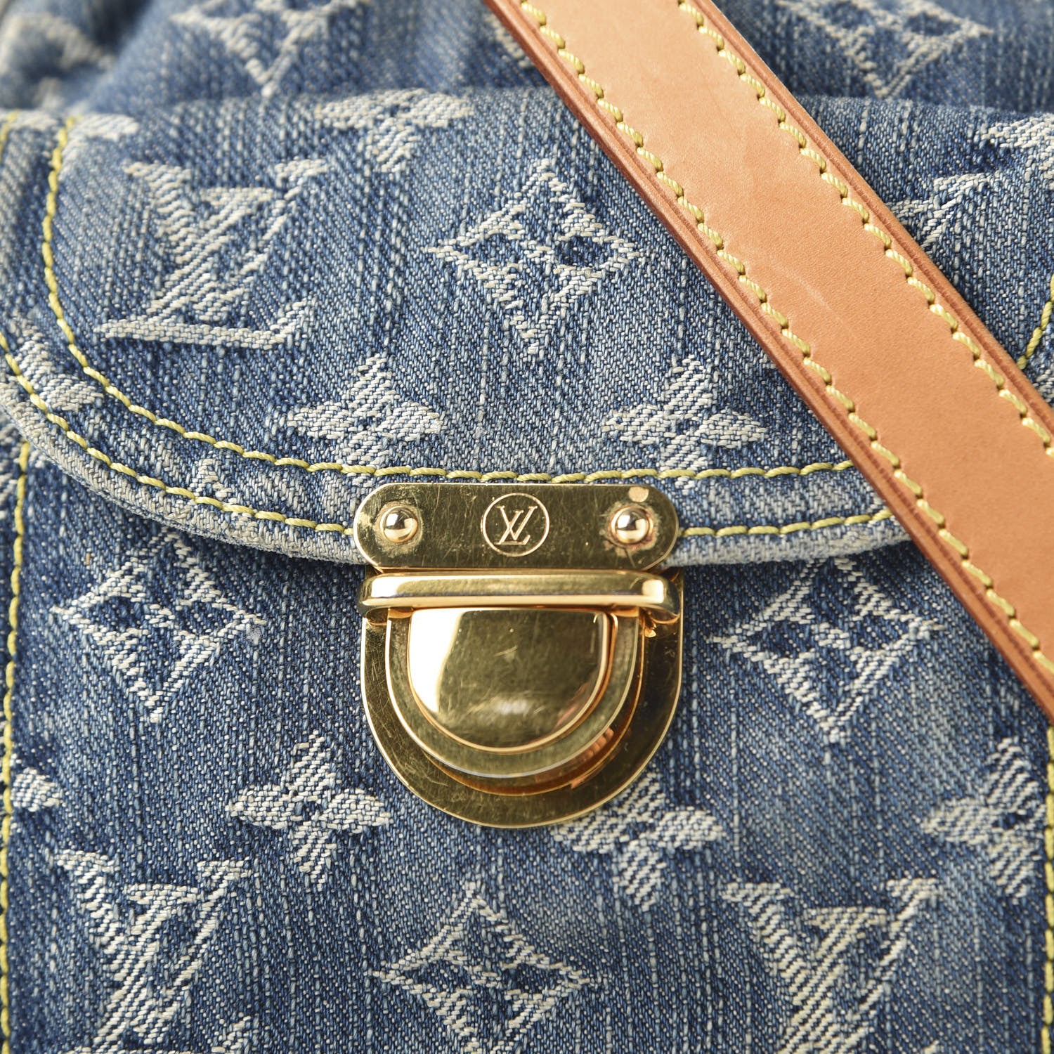 Louis Vuitton Denim Camera Bag Blue 9 of 9