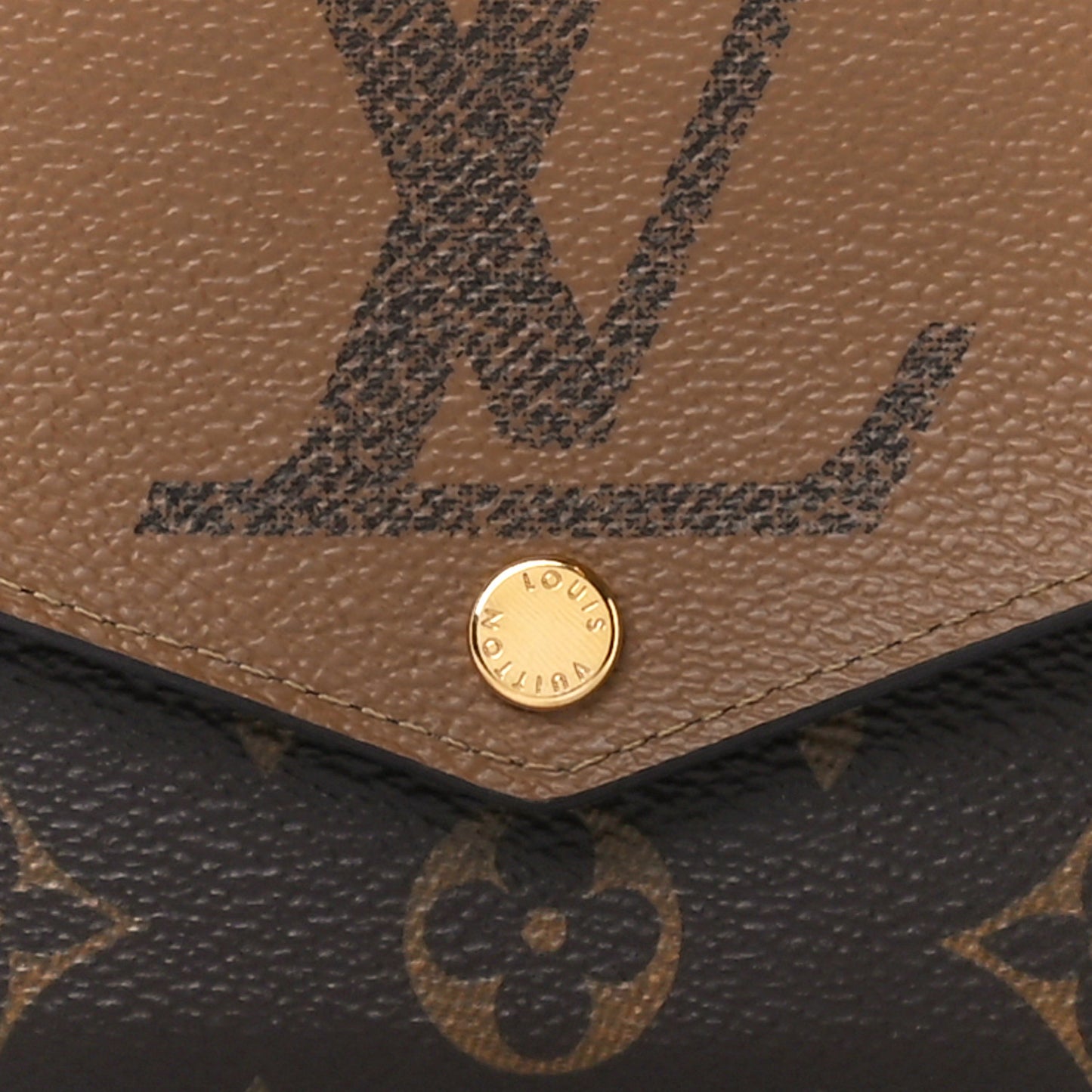 Reverse Monogram Giant Sarah Wallet