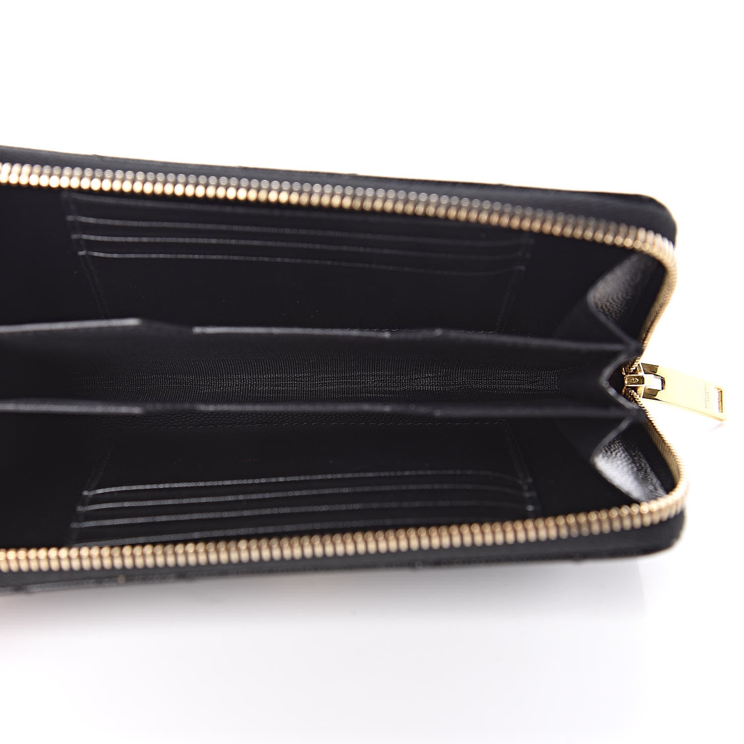 Saint Laurent Grain De Poudre Matelasse Chevron Monogram Phone Wallet Black 4 of 8