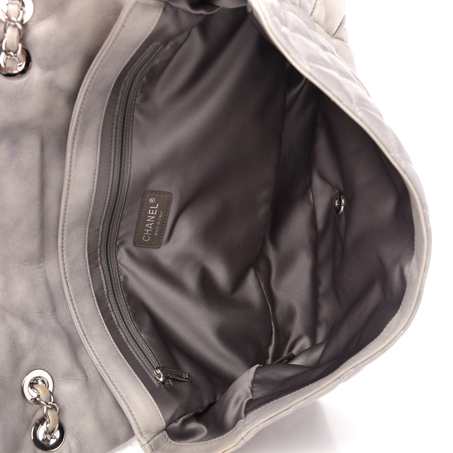 Lambskin Quilted Jumbo Coco Rain Flap Grey