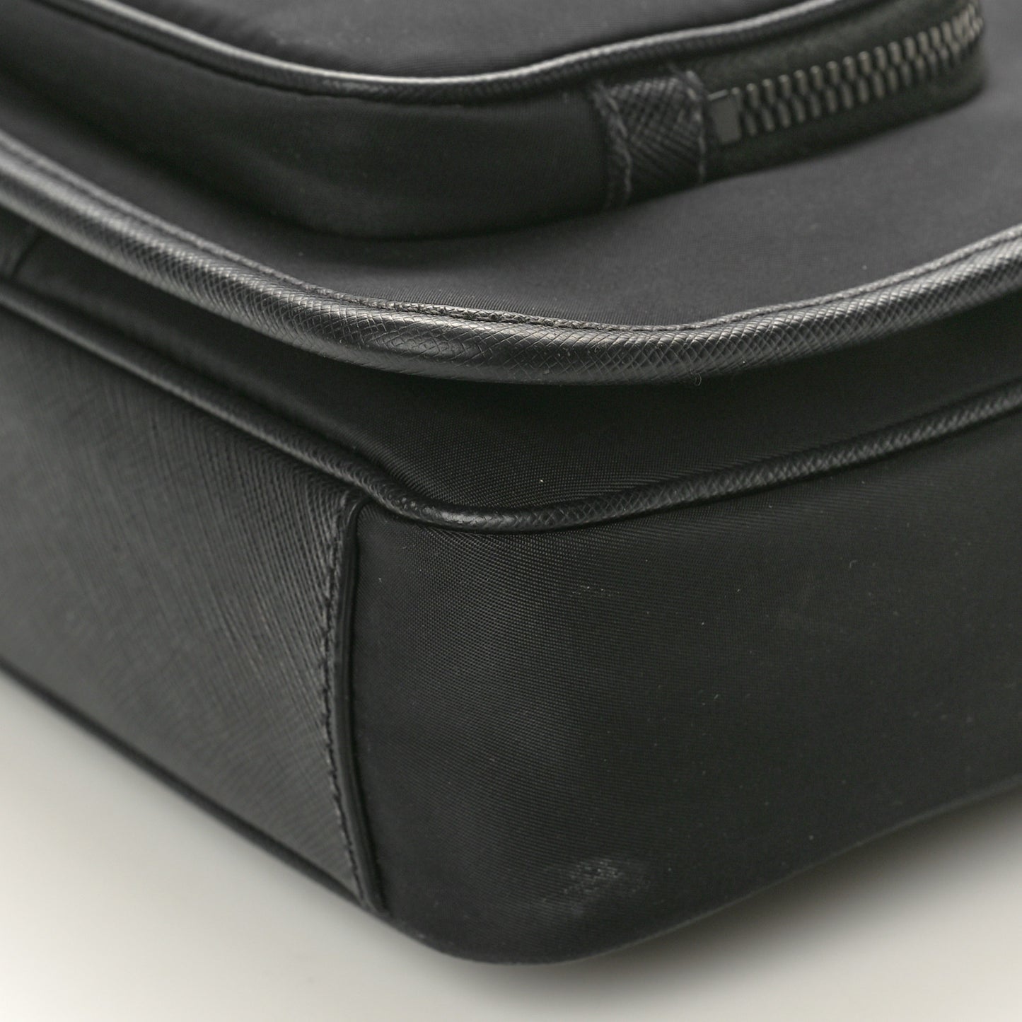 Re-Nylon Tessuto Saffiano Pocket Flap Messenger Bag Black