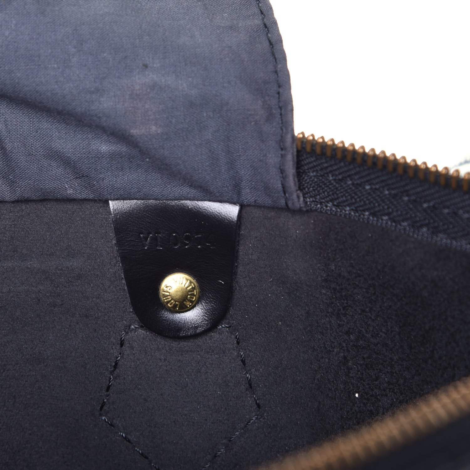 Louis Vuitton Epi Speedy 40 Black 13 of 17