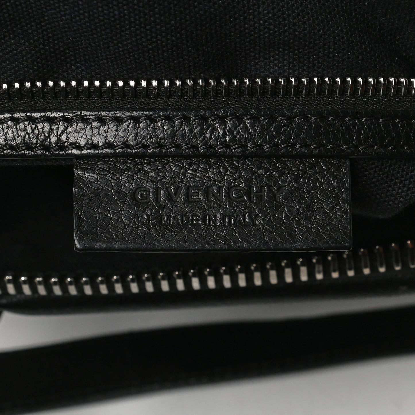 Sugar Goatskin Small Antigona Black