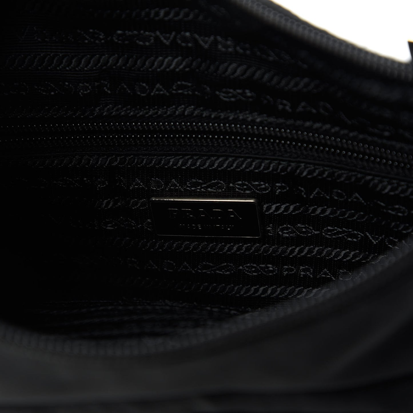Nylon Tessuto Vela Messenger Bag Black