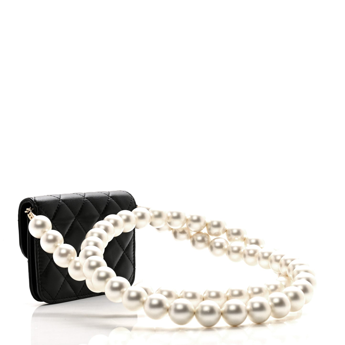 Calfskin Quilted Maxi Pearls Card Holder Flap With Chain Black