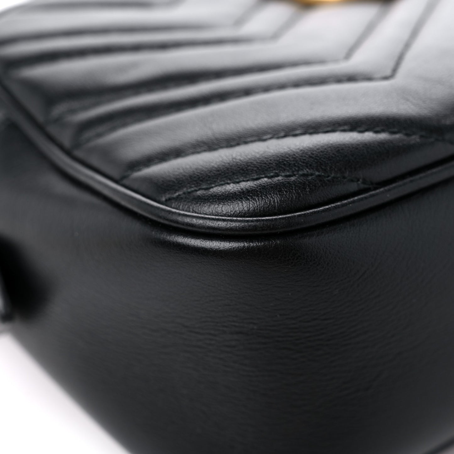 Calfskin Matelasse Small GG Marmont Chain Shoulder Bag Black