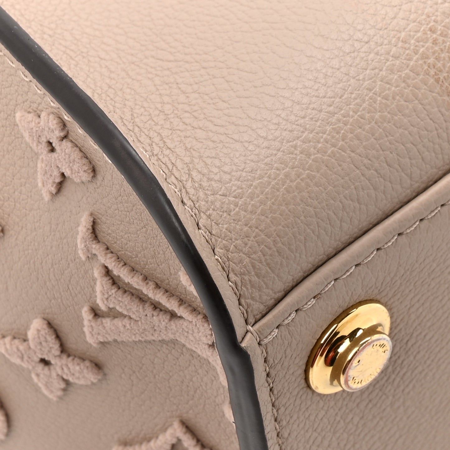 Calfskin Monogram Tufting On My Side Galet